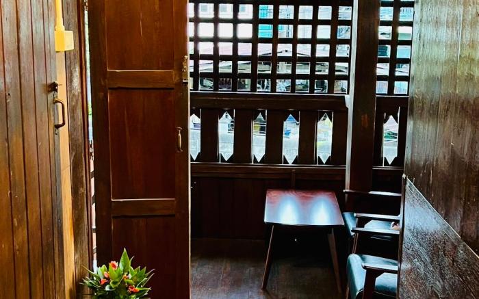 Meow Muan Chiang Mai