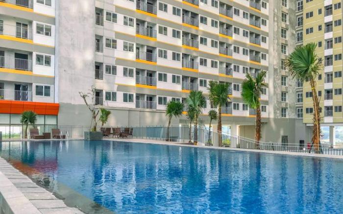 Modern Look 1BR Apt Royal Sentul Park By Travelio