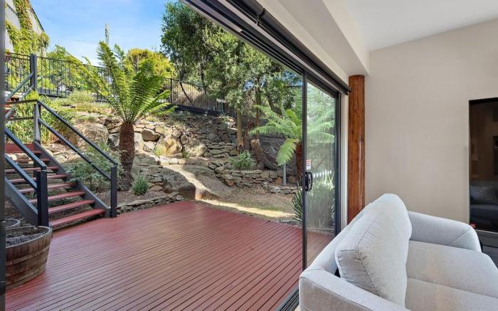 4 Mountain view house room 4