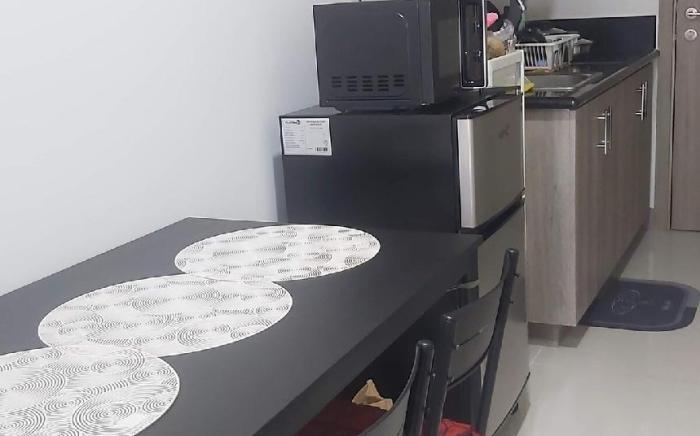 Central & Cozy Stay near Airport and Mall of Asia