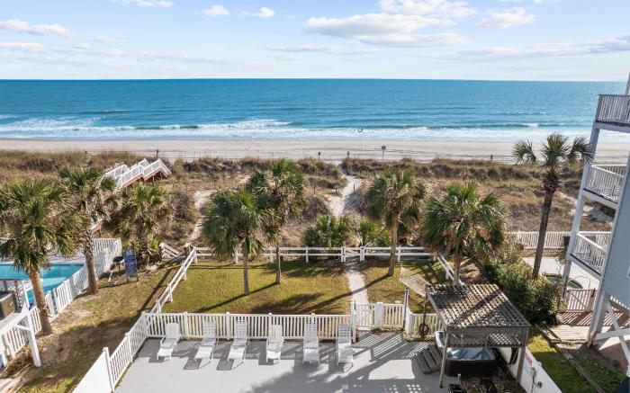 Oceanfront 8 Bedroom w/ Private Pool/Spa/Yard/Deck