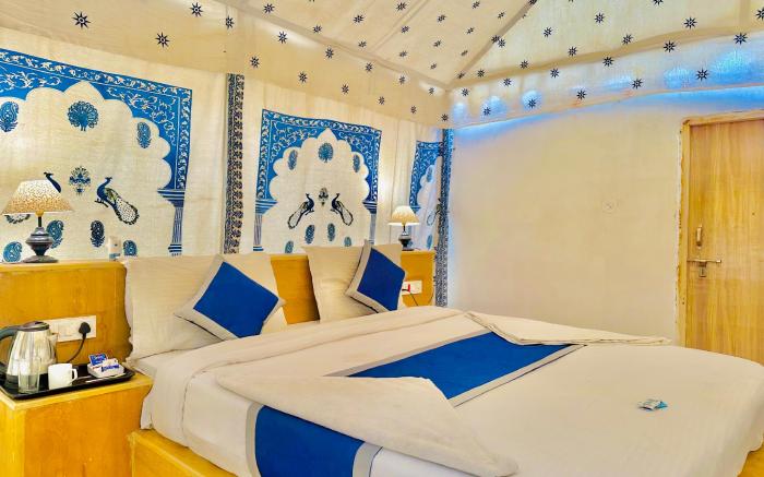 Golden Empire Desert Camp 