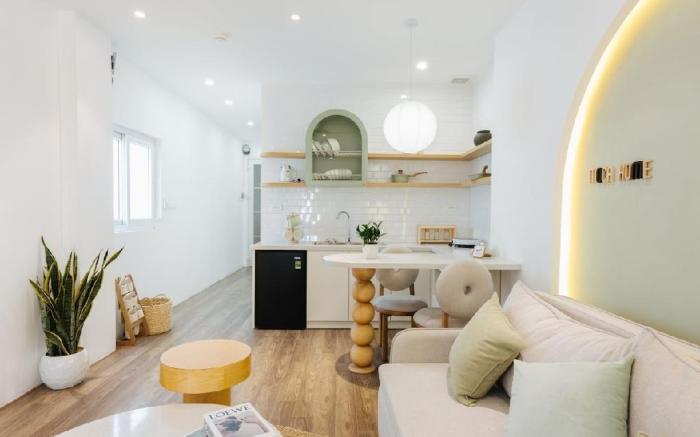 Center point , railway st, 4-6 per