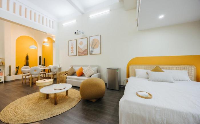 Moca's Home old quarter 4-6 per