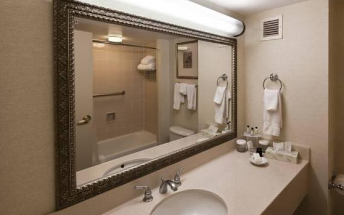 Embassy Suites by Hilton Jacksonville Baymeadows