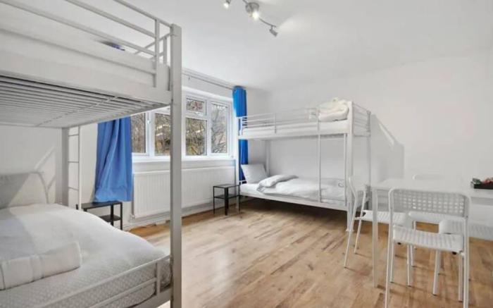 APlaceToStay Central London Apartment, Zone 1. SOH