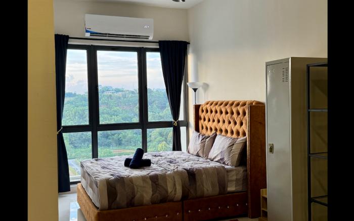 Netflix (SkyRed) A-11-29 Core Soho near KLIA