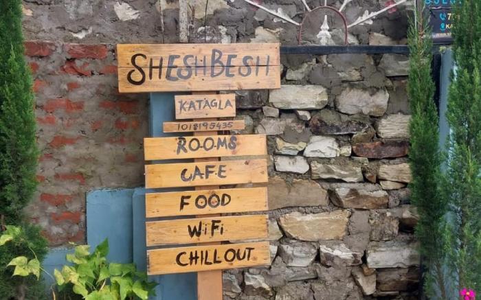 Shesh Besh Guest House & Restaurant