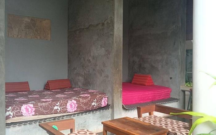 Lika's Family Pool Villa