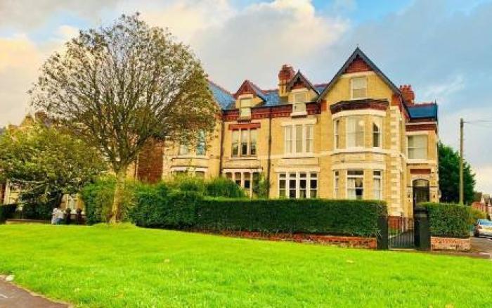 Green Lodge Near LFC Anfield - Free Street Parking