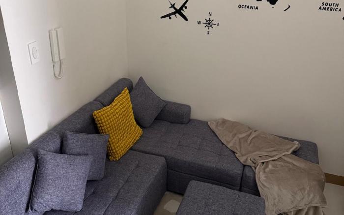 Red Residences • Cozy Condo in Makati • Near NAIA