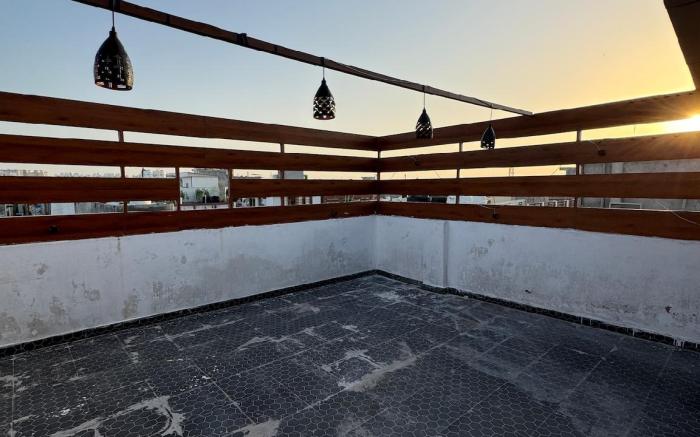 Garvik Luxe Terrace Home