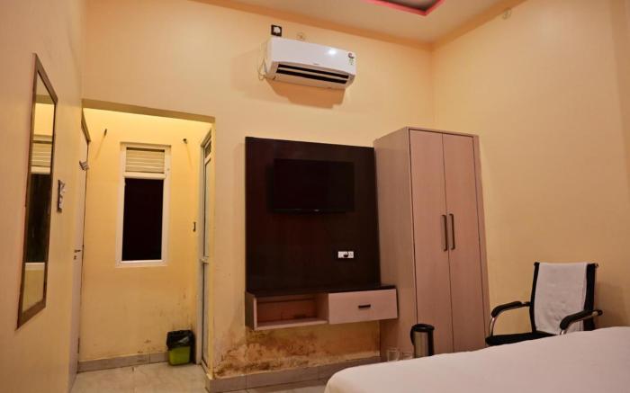 Goroomgo Siddhi Vinayak Varanasi