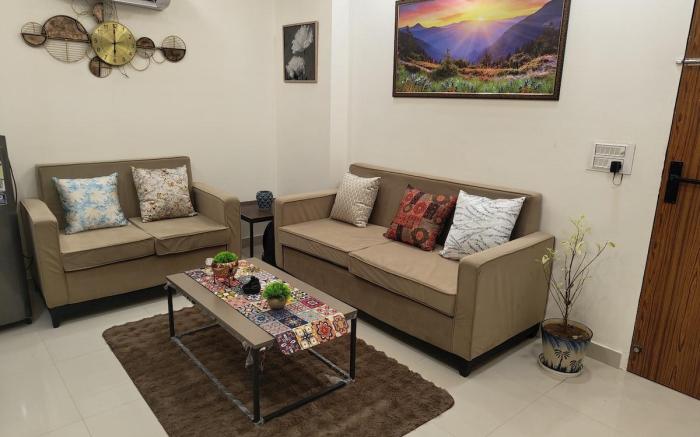 Palatial Dreams | Merakii Stays-Near AkshayPatra