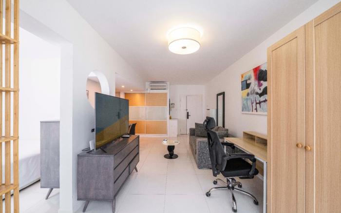 Tyms Elegant 1BR APT Xujiahui Oriental Manhattan