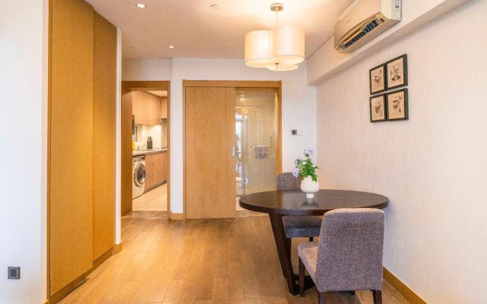 Tyms Stylish 1BR APT Xujiahui Huijing Garden