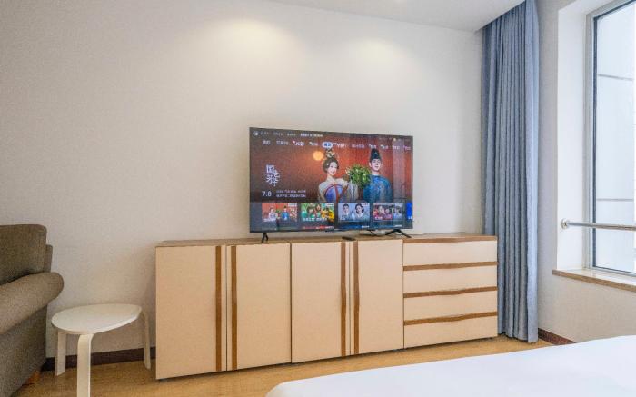 Tyms Elegant 1BR APT Xujiahui Jiahui International