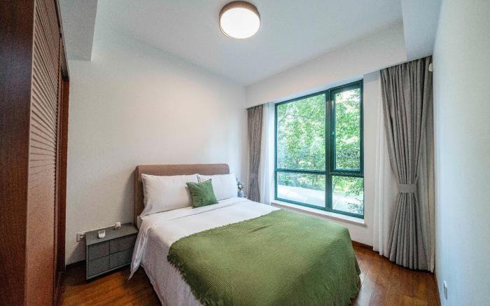 Tyms Modern 2BR APT Lujiazui Renheng Riverside