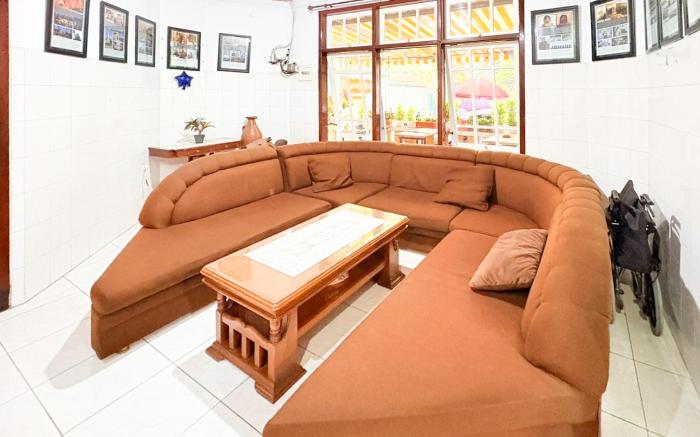 RedDoorz near Jawa Timur Park 1