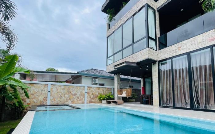 Villa Astra Rawai Phuket