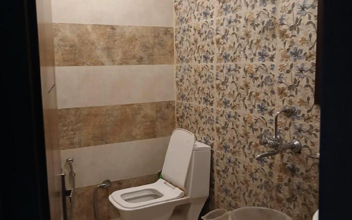 Peacock Feather Home Stay