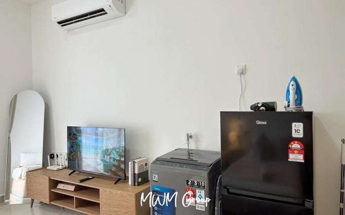 Meldrum Heights | Sunset Seaview Walks 2 CIQ ByMWM