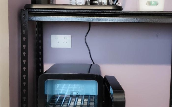 A slice of Melbourne! Room 1 Shared Bath/ Kitchen.