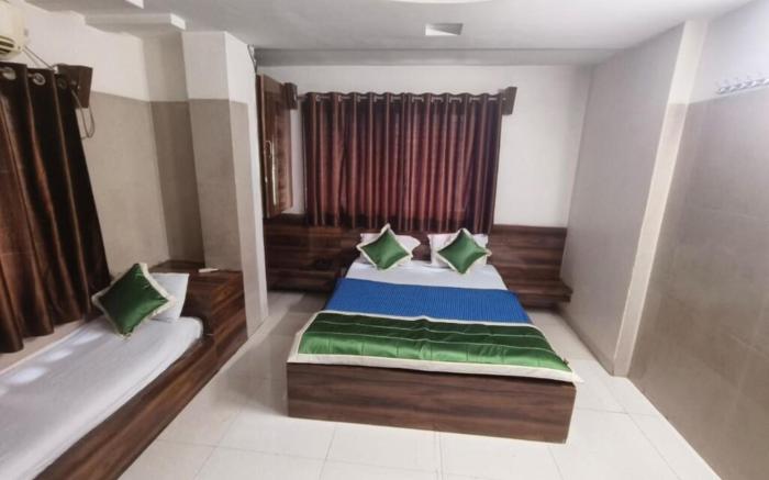 Goroomgo Sai Prabhu Inn Shirdi