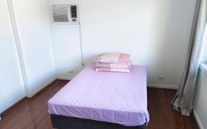 Sunnybank Hills Home - Near Shopping & Dining