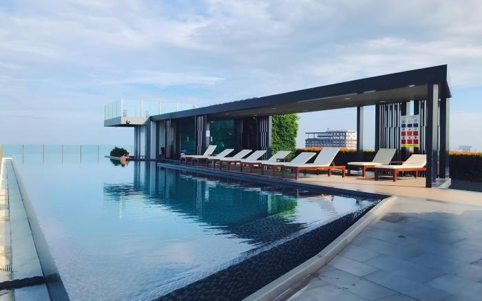 Sea View 2 Bed Room Unit Central Pattaya