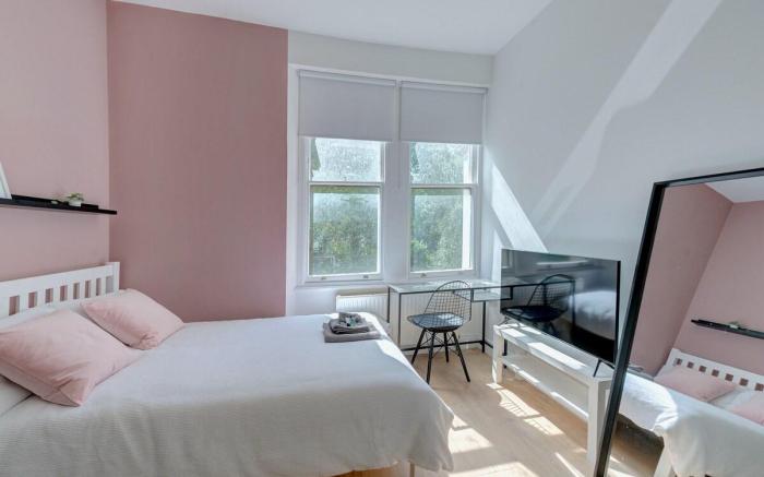 Kensington Garden Studios - 11