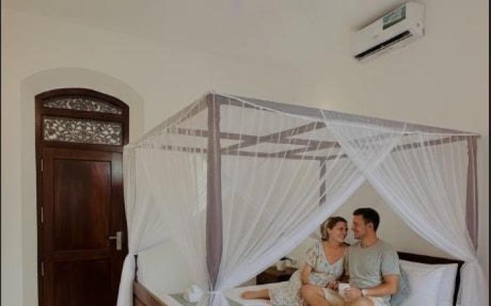 The RidgeColonial Villa - 10 min walk to Beach