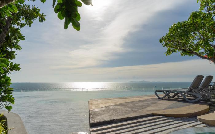 Bayphere Residence by Prop Hopper