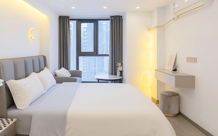 Nook Select · 500m to Fenghuangchi Metro Station