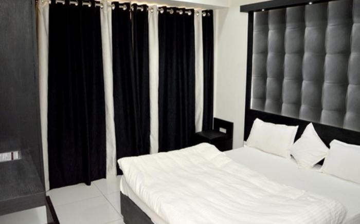 Hotel Paramount Inn