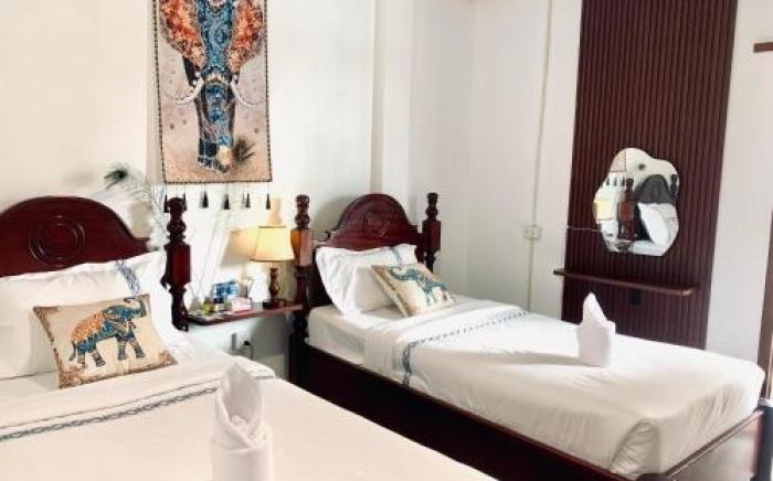 Vangvieng Pool House Hotel