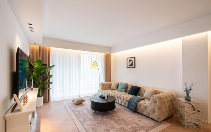 JC ZFC located in Nanjing Road close to The Bund