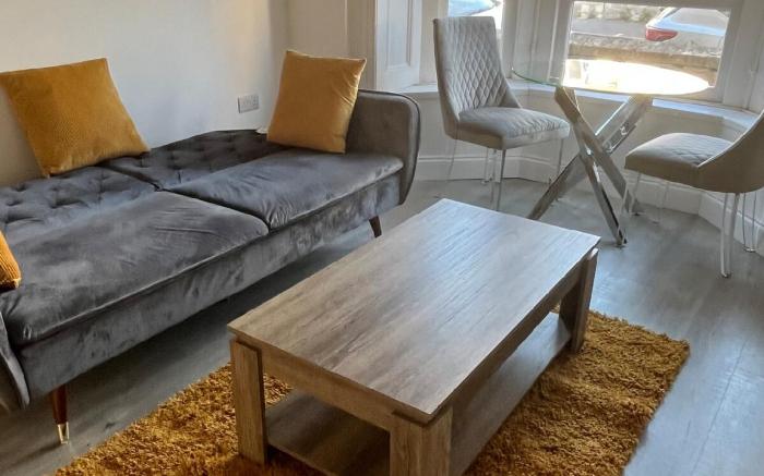 Newly Refurbished 1 Bedroom Flat