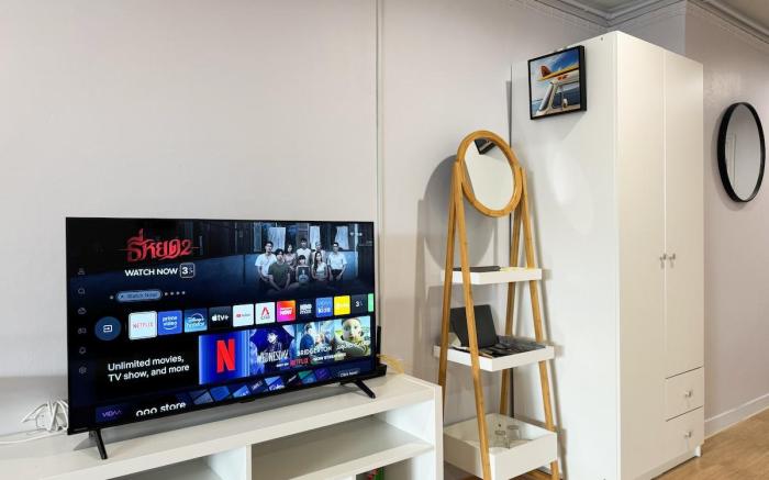 Cozy Silom Retreat｜Near BTS｜Balcony & Smart TV