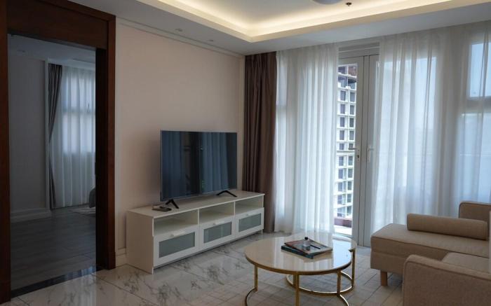 Luxury 2BR Condo with Infinity Pool & Gym