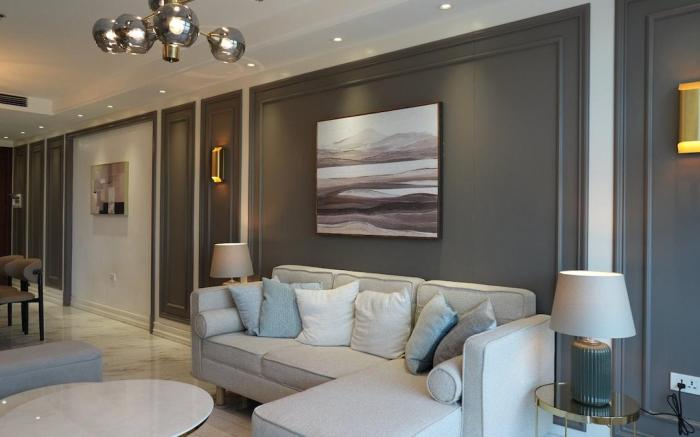 Luxurious 3BR Condo with Infinity Pool & Gym