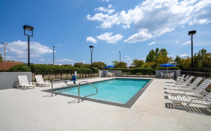 Spark by Hilton Decatur