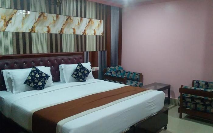 DhamStay Hotel Gokul Plaza Bhubaneswar Near Railway Station