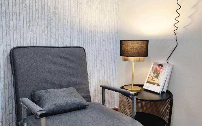 Gam-Hom Hostel เจริญนคร