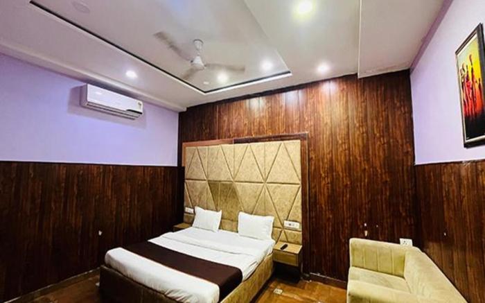 FabHotel Mannat Shalimar Bagh