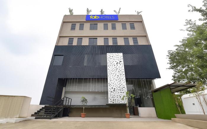 FabHotel Ajanta - Indus land hospital , landscape park & morden school , D- mart