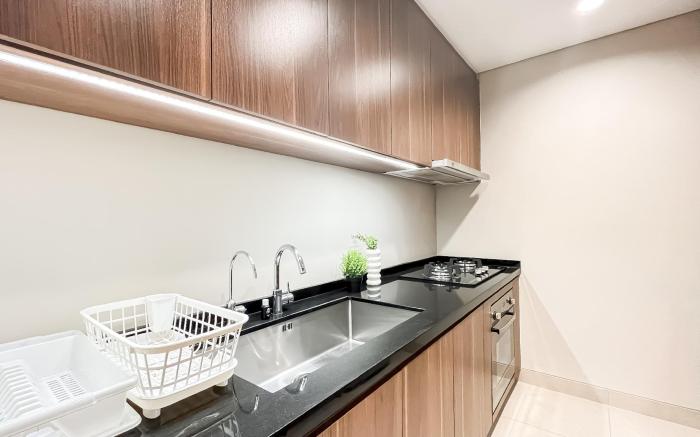 Modern Big 1BR Apt Branz Simatupang By Travelio