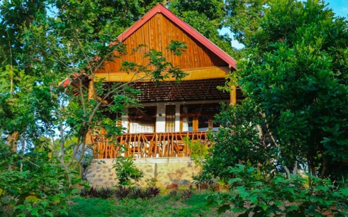 Warahana Riverside Cottage