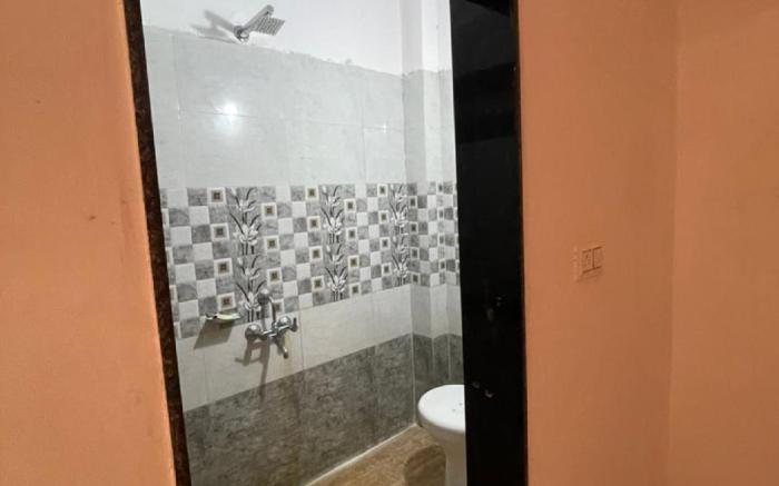 Shreenath Bed & Breakfast Hotel