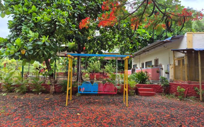 The Whistling Pine Woods 